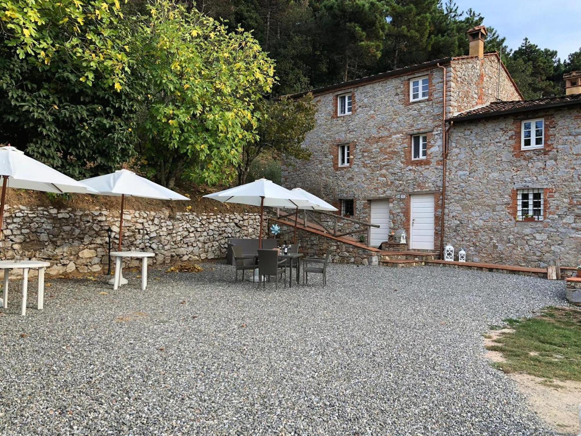 卢卡Agriturismo Le Vallilunghe公寓 外观 照片